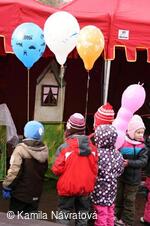 * Z DĚNÍ VE MĚSTĚ